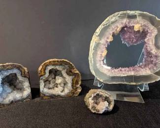 RA101VAmethyst Geode Slice, Geode Bookends, Small Quartz Crystal Geode
