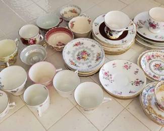 RA187Miscellaneous China Cups And Saucers
