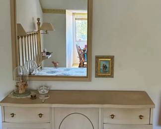 RA153Vintage Dresser And Mirror