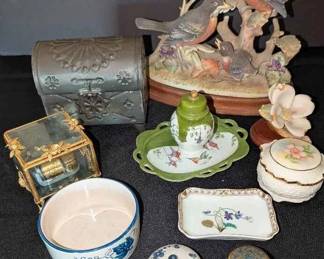 RA180Dress Up Your Dresser