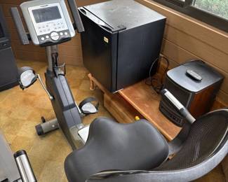 596Apr 21 2026 08 09pmhSdr