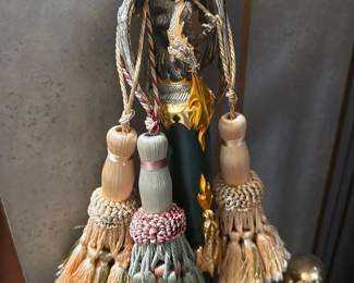 352Apr 21 2026 06 06pmhzDX