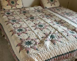 Vintage Arch Quilts Quilt - Price per Quilt