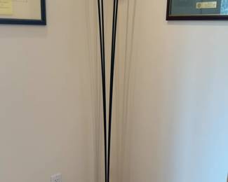 Modern Minimalist Metal Tripod Floor Lamp