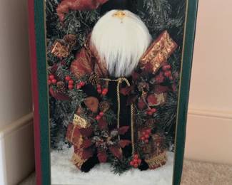 Classic Collectibles Victorian Santa Christmas Figurine
