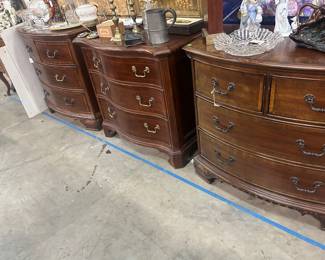 People in New Orleans one loved Georgian style furnitre--- at one time these were $3500 ++ each! We are offering these at 1/10 of that price