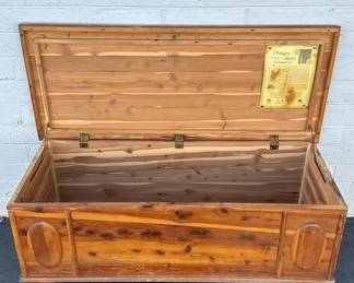Lane cedar chest