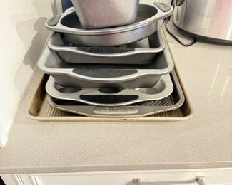 Cuisinart Baking Set- new 40.00 set