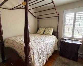 canopy bed
