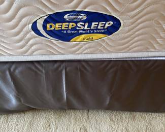 New queen size mattress box spring 