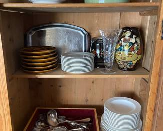 Villeroy and Bloch Tito dining set for 12