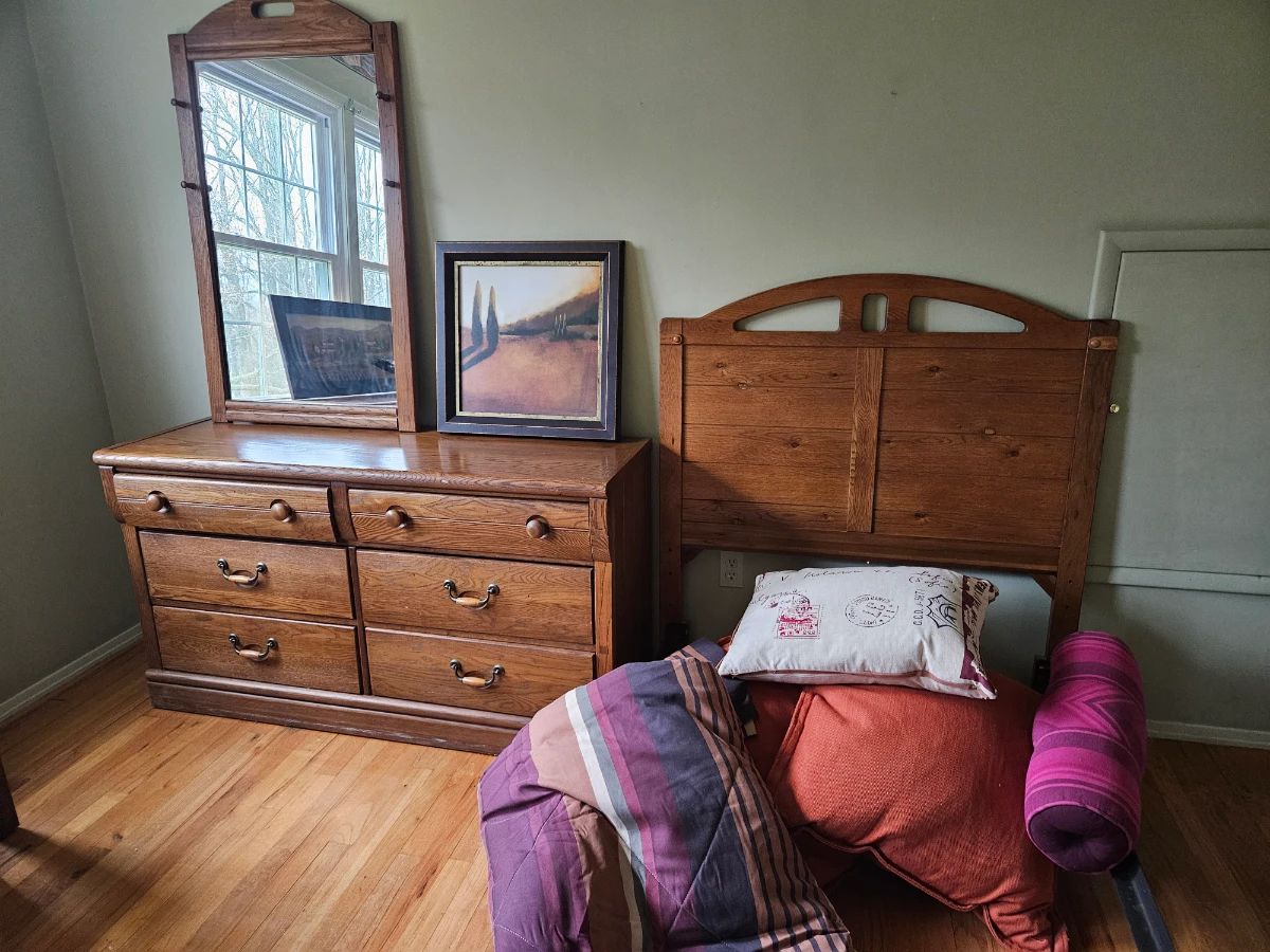 boys solid wood 6 piece bedroom set from Lexington