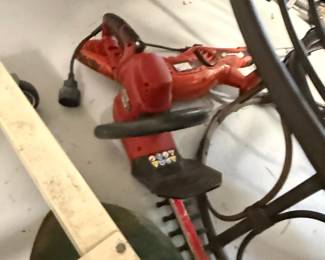 Black & Decker Electric Hedge Trimmer