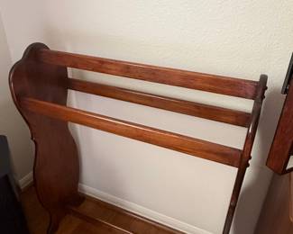 Wooden Quilt Rack