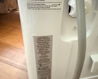 Frigidaire FFAD5033W1 50-Pint Dehumidifier