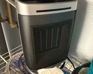 DeLonghi Ceramic Heater with Remote