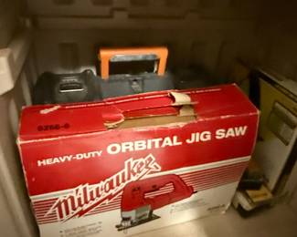 Milwaukee Heavy-Duty Orbital Jig Saw (Model 6266-8)