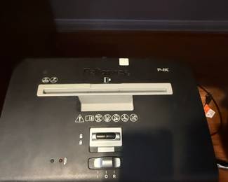 Fellowes P-8C Shredder