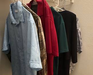 Men's Casual Button-Down Shirts