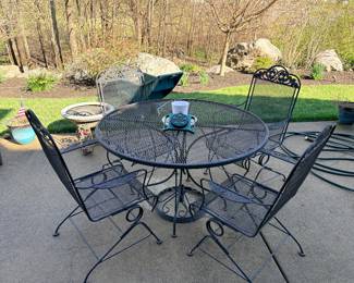 Metal Patio Table and Chairs 