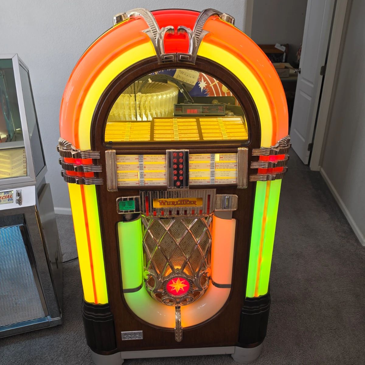 Wurlitzer One More Time 1015 Jukebox. The homeowner said it worked but after they moved it didn't...  It turns on but needs to be serviced.  