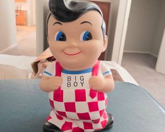 Bob's Big Boy Collectible Coin Money Bank Hard Vinyl Plastic Retro