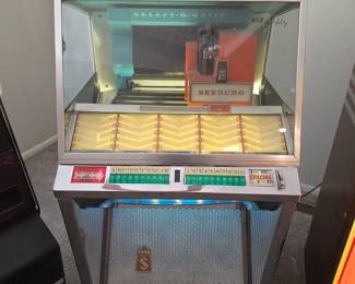 Seeburg Select-O-Matic High Fidelity Jukebox Powers Up Needs Service Vintage