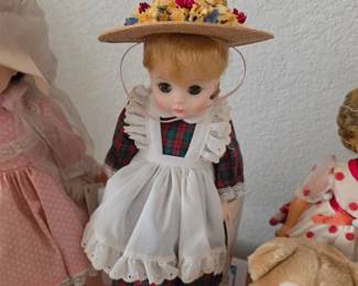 Vintage Madame Alexander McGuffey Ana #1525 Doll