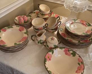 Set Desert Rose dishes