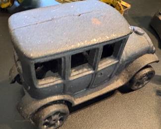 Rare vintage cast iron ford model T toy car Iron Art JM 137 $50