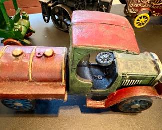 Vintage Cast Iron Water Carrier Fire Truck, Unbranded $50