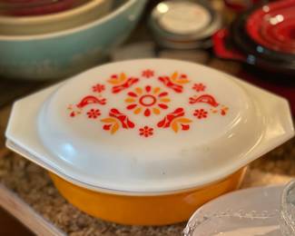Vintage Pyrex!!