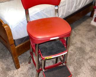 Vintage step Chair