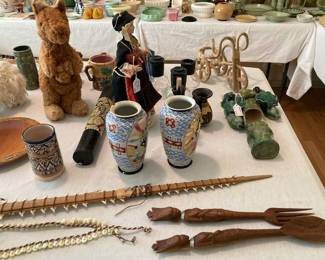 shark-tooth saber, etc.