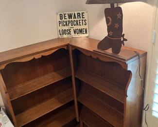 double bookcase/hutch top