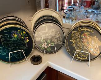 vintage states and sites metal souvenir trays