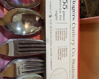 Vintage Roger’s Cutlery set in original cardboard box