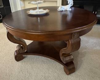 Round coffee table 