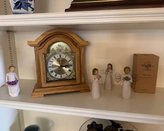 Small Mantke Clock; Willow figurines 