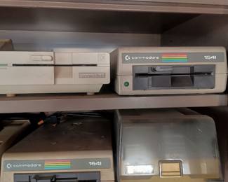 Lots of Commodor 64 items