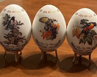 Danbury Mint Porcelain Songbird Eggs