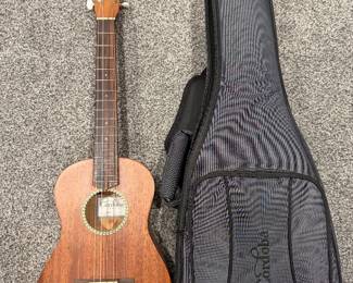 Cordoba Baritone Ukelele with Case