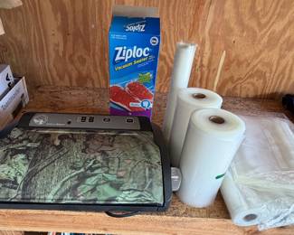 Game Saver Bronze Food Saver and Bags