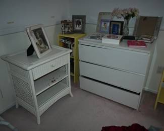 Wicker night stand