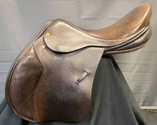 Black Country Quantum Close Contact Jumping Saddle, Brown Leather, 18" Seat, Made in England (SHIPPING AVAILABLE)