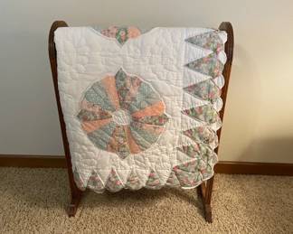 84x84 Vintage Pastel Colored Dresden Plate Pattern Quilt  Stand