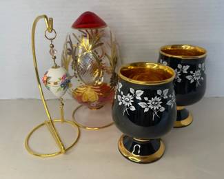 Prinknash Pottery Sunflower Goblets With Decorative Eggs