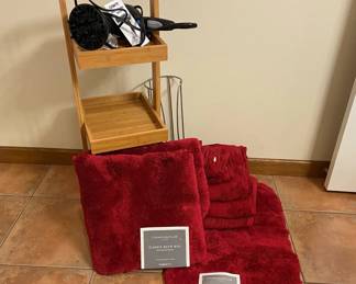 New Bath Rugs And Matching Towels With Toilet Paper Holder Bath Shelf And Hair Dryer