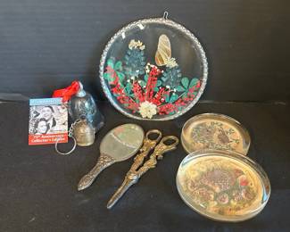 Village Green Country Craft Glass Paperweights With Framed Dried Flowers Decorative Bells And More