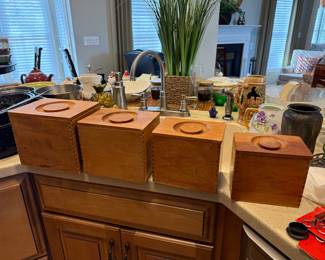 Wood Pecker woodware canister set 